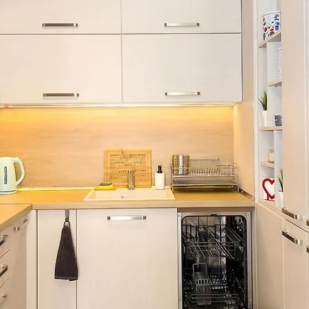 Appartamento Vili's Place - 1 Bedroom With Balcony By Flat Mаnager