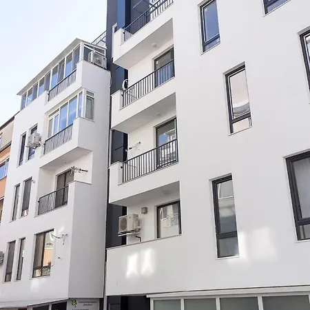 Vili's Place - 1 Bedroom With Balcony By Flat Mаnager Appartement *